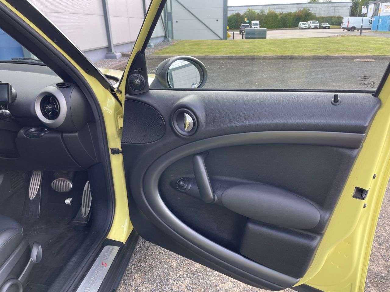 2011 MINI COUNTRYMAN 2011 MINI COUNTRYMAN