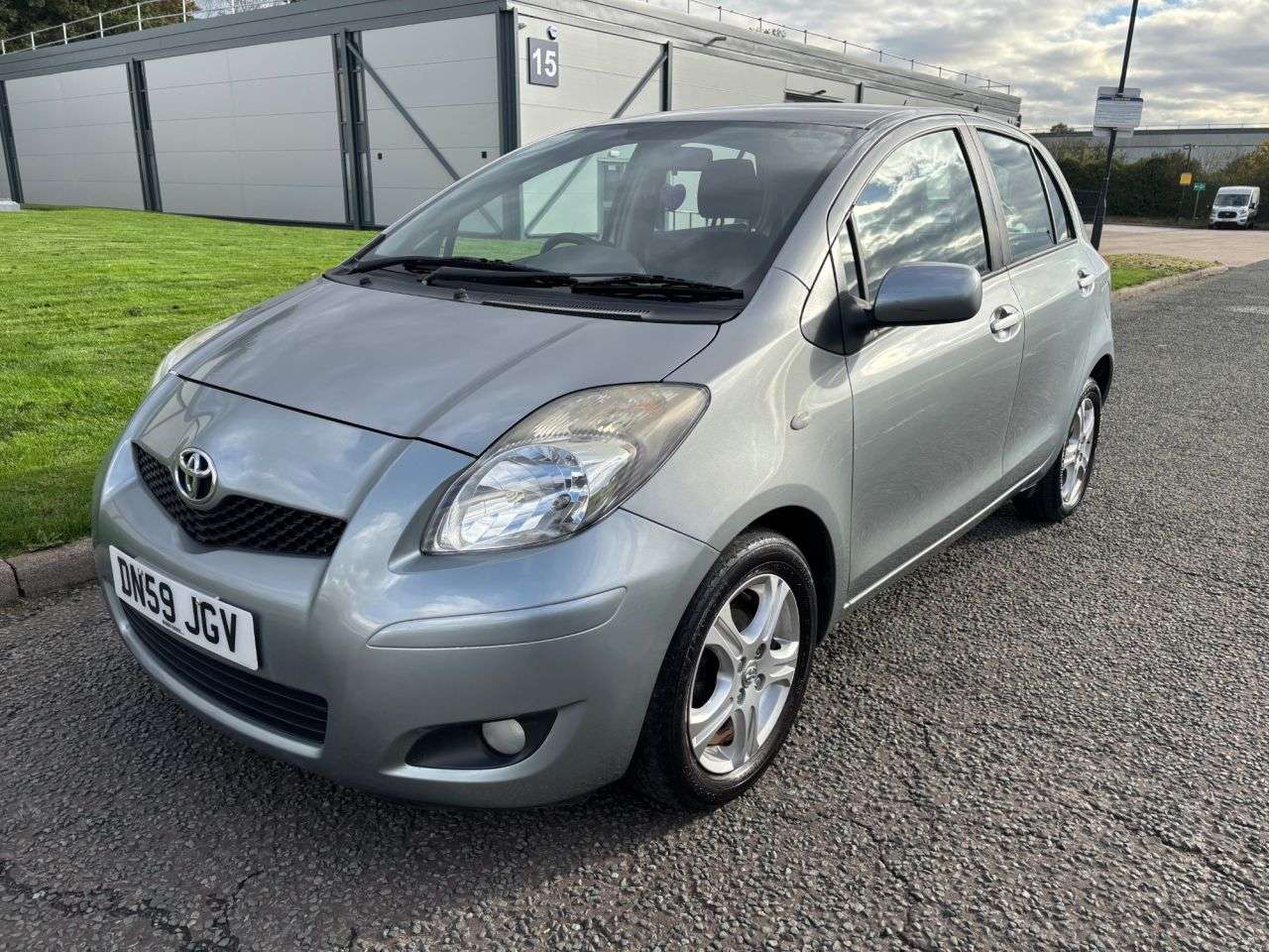 2010 TOYOTA YARIS 2010 TOYOTA YARIS