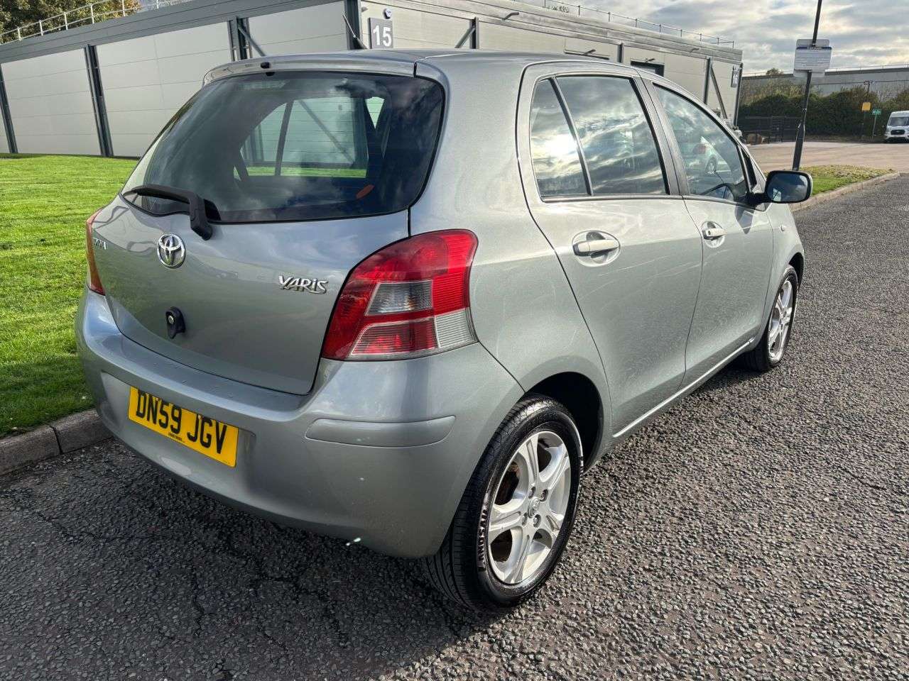 2010 TOYOTA YARIS 2010 TOYOTA YARIS