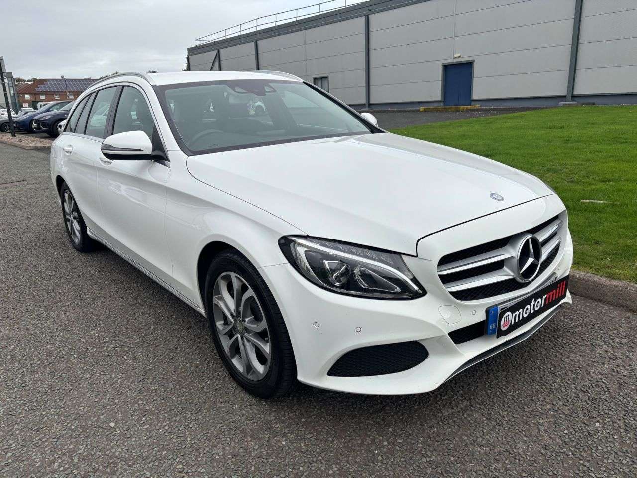 A 2016 MERCEDES-BENZ C-CLASS 2.1 C250d Sport Estate 5dr Diesel 7G-Tronic+ Euro 6 (s/s) (204 ps) REVERSE A 2016 MERCEDES-BENZ C-CLASS 2.1 C250d Sport Estate 5dr Diesel 7G-Tronic+ Euro 6 (s/s) (204 ps) REVERSE