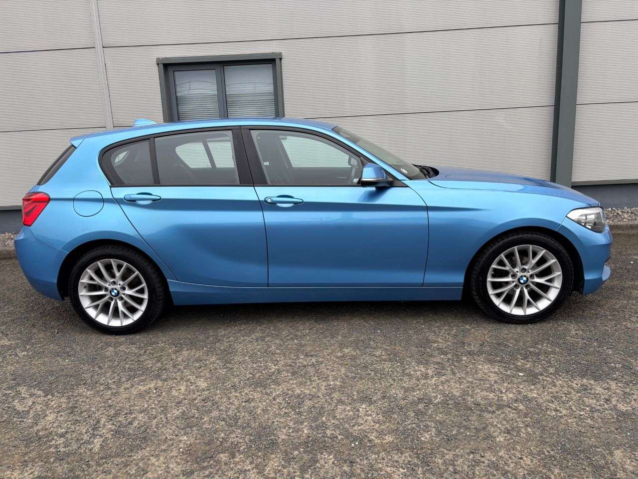 2017 BMW 1 SERIES 2017 BMW 1 SERIES