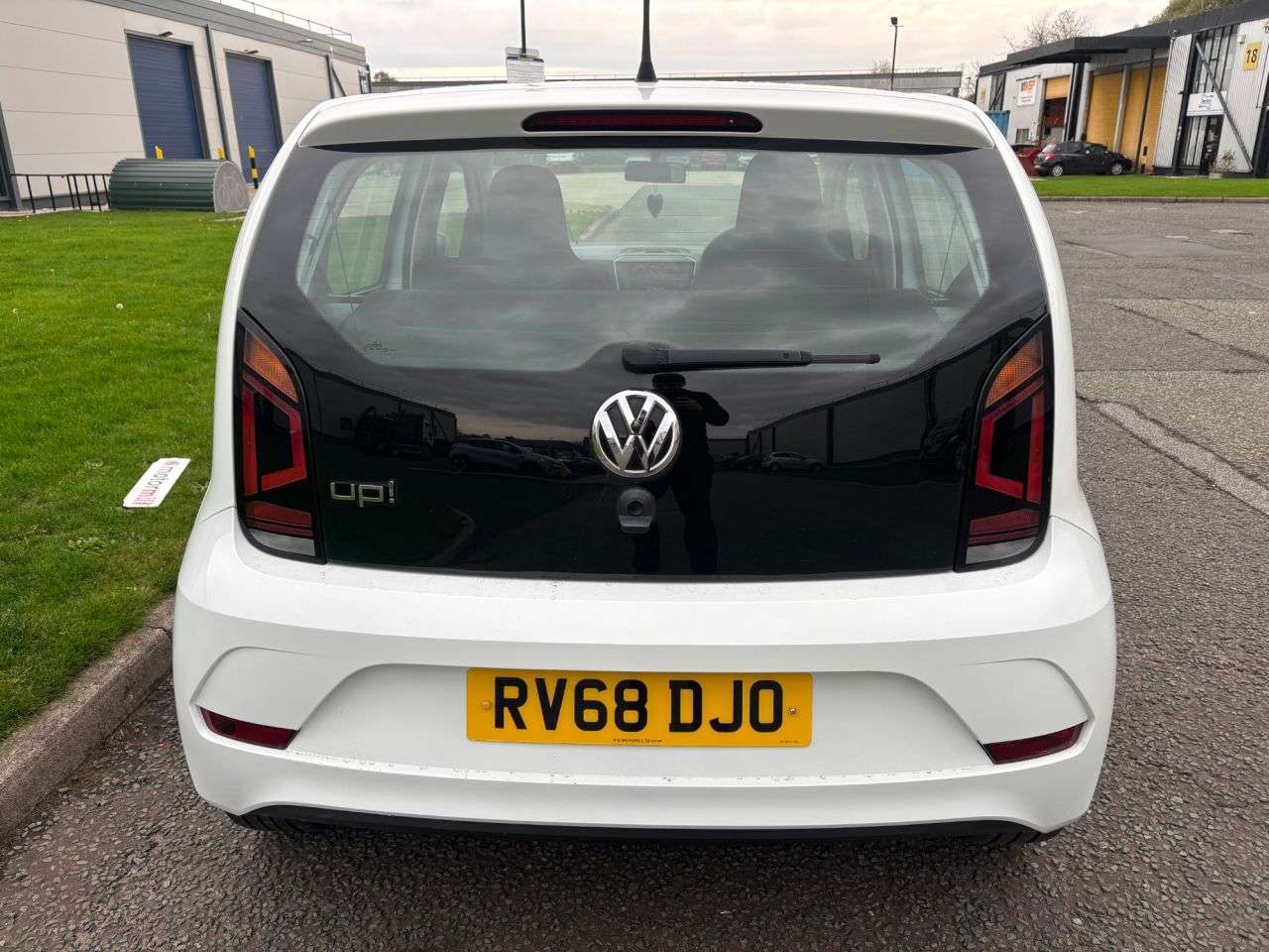 2018 VOLKSWAGEN UP! 2018 VOLKSWAGEN UP!