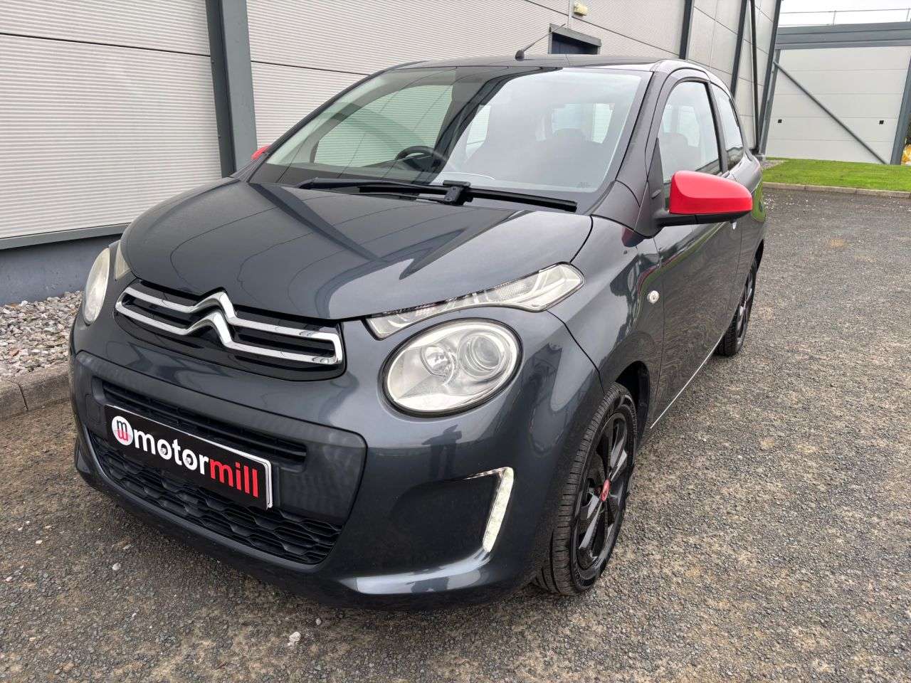 A 2017 CITROEN C1 1.2 PureTech Furio Hatchback 3dr Petrol Manual Euro 6 (82 ps) 2 KEYS A 2017 CITROEN C1 1.2 PureTech Furio Hatchback 3dr Petrol Manual Euro 6 (82 ps) 2 KEYS