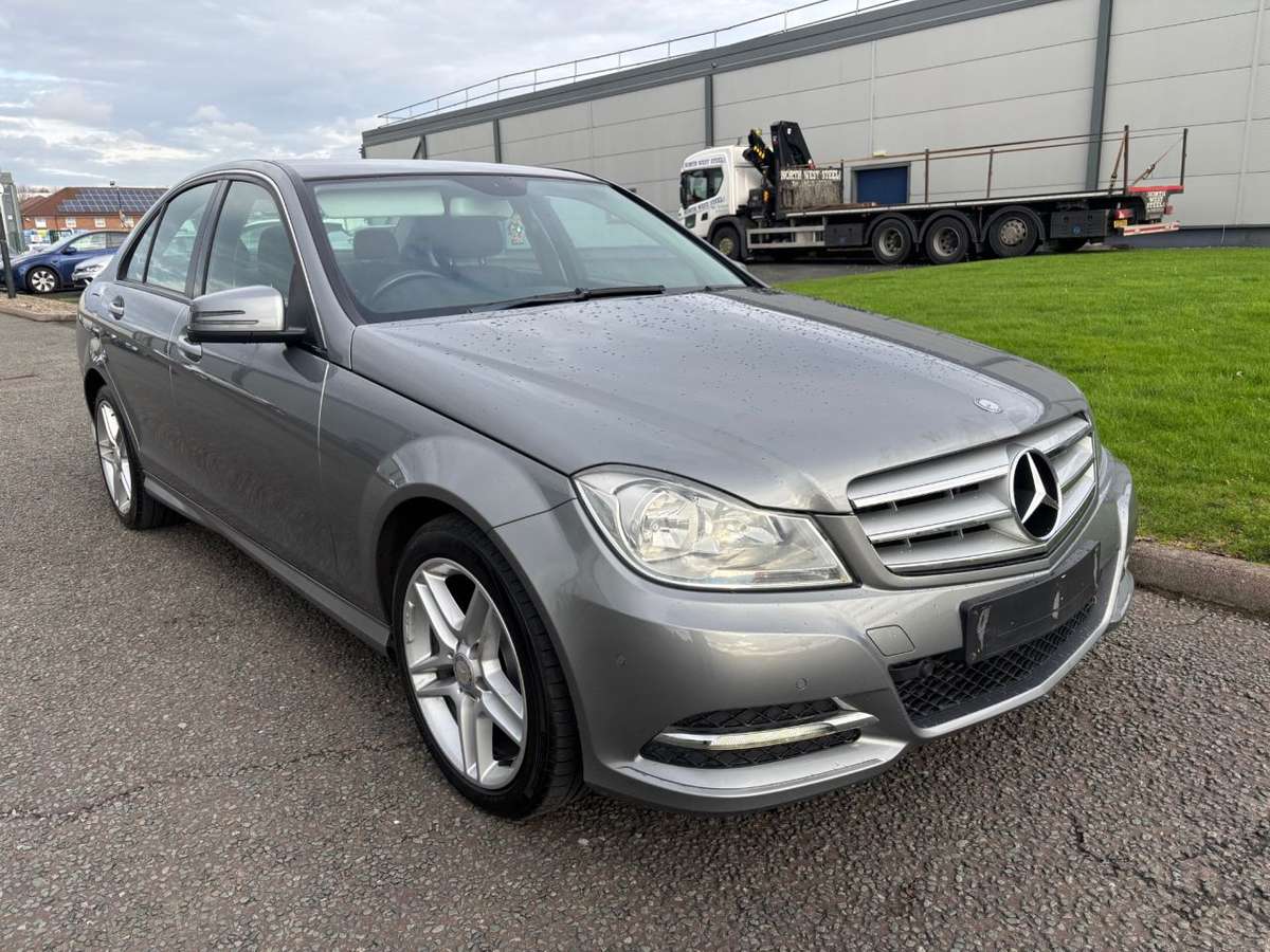 Check out this Mercedes-benz C-class 2012 Diesel Manual
