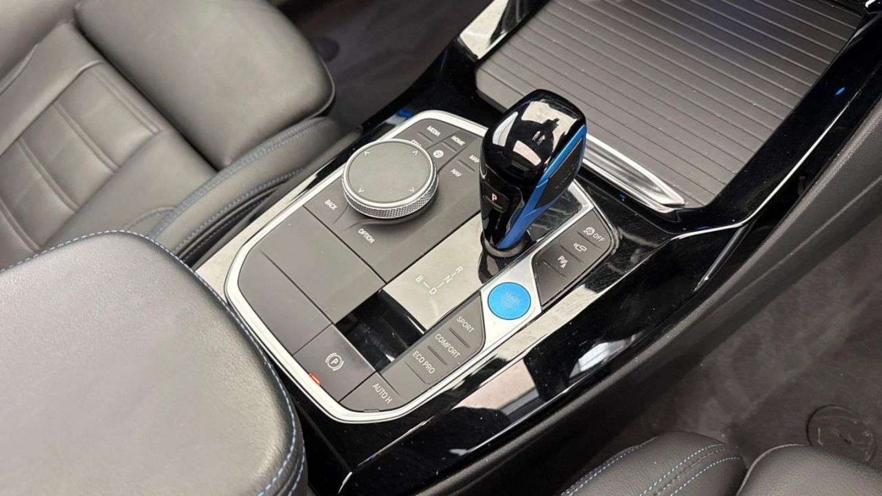 2022 BMW IX3 2022 BMW IX3