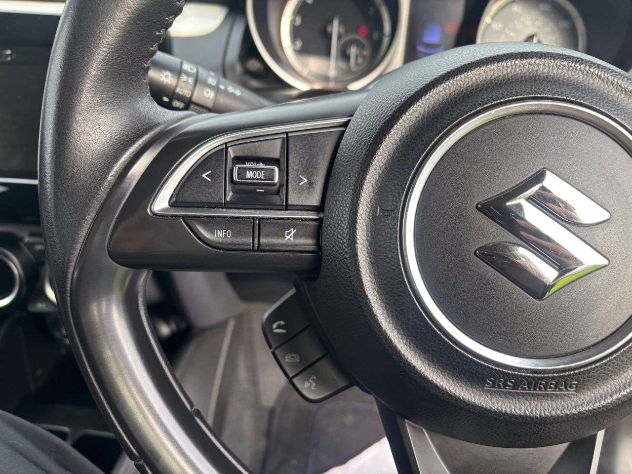 2019 SUZUKI SWIFT 2019 SUZUKI SWIFT