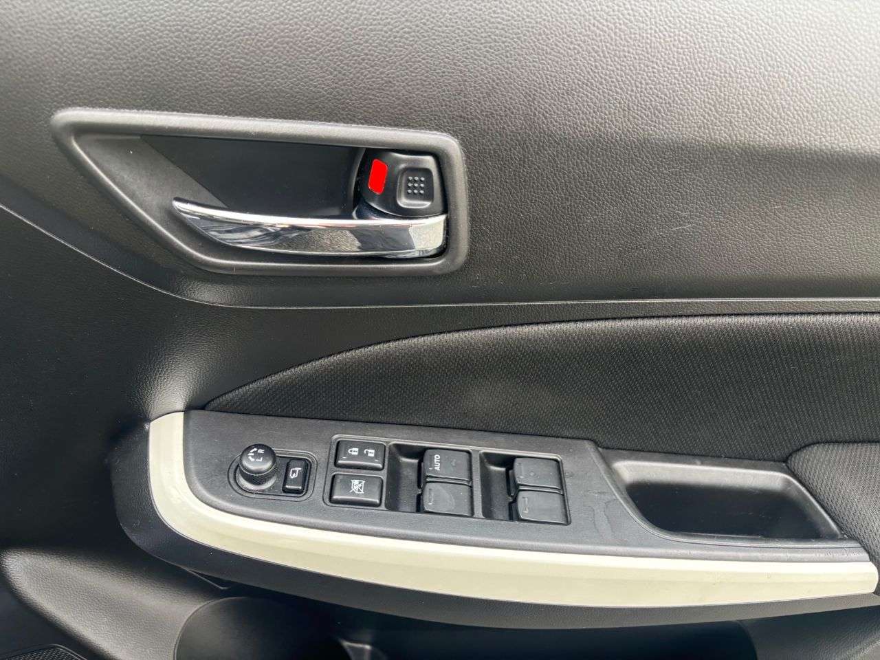 2019 SUZUKI SWIFT 2019 SUZUKI SWIFT