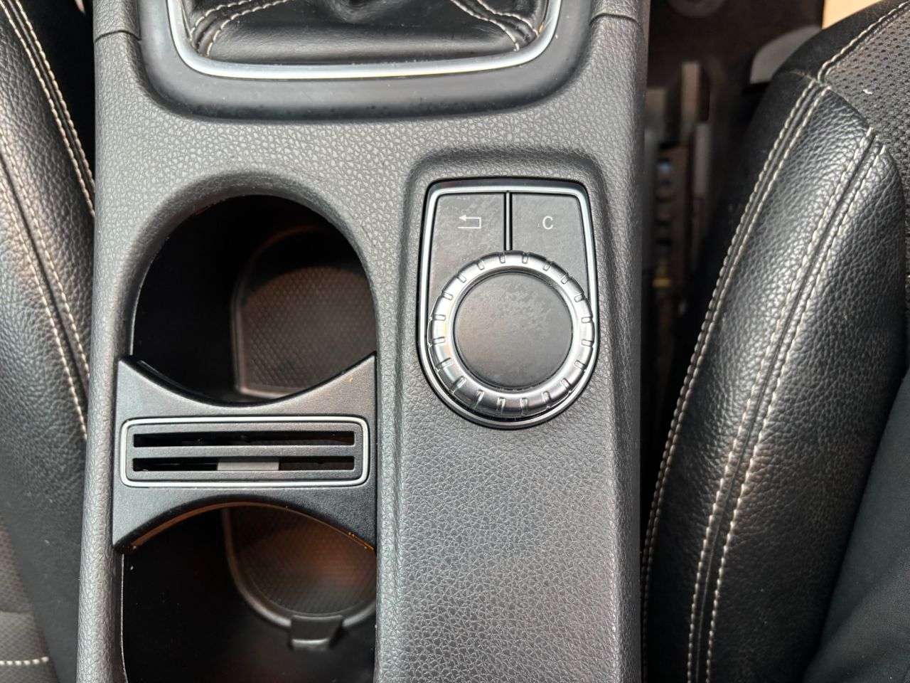 2015 MERCEDES-BENZ A-CLASS 2015 MERCEDES-BENZ A-CLASS