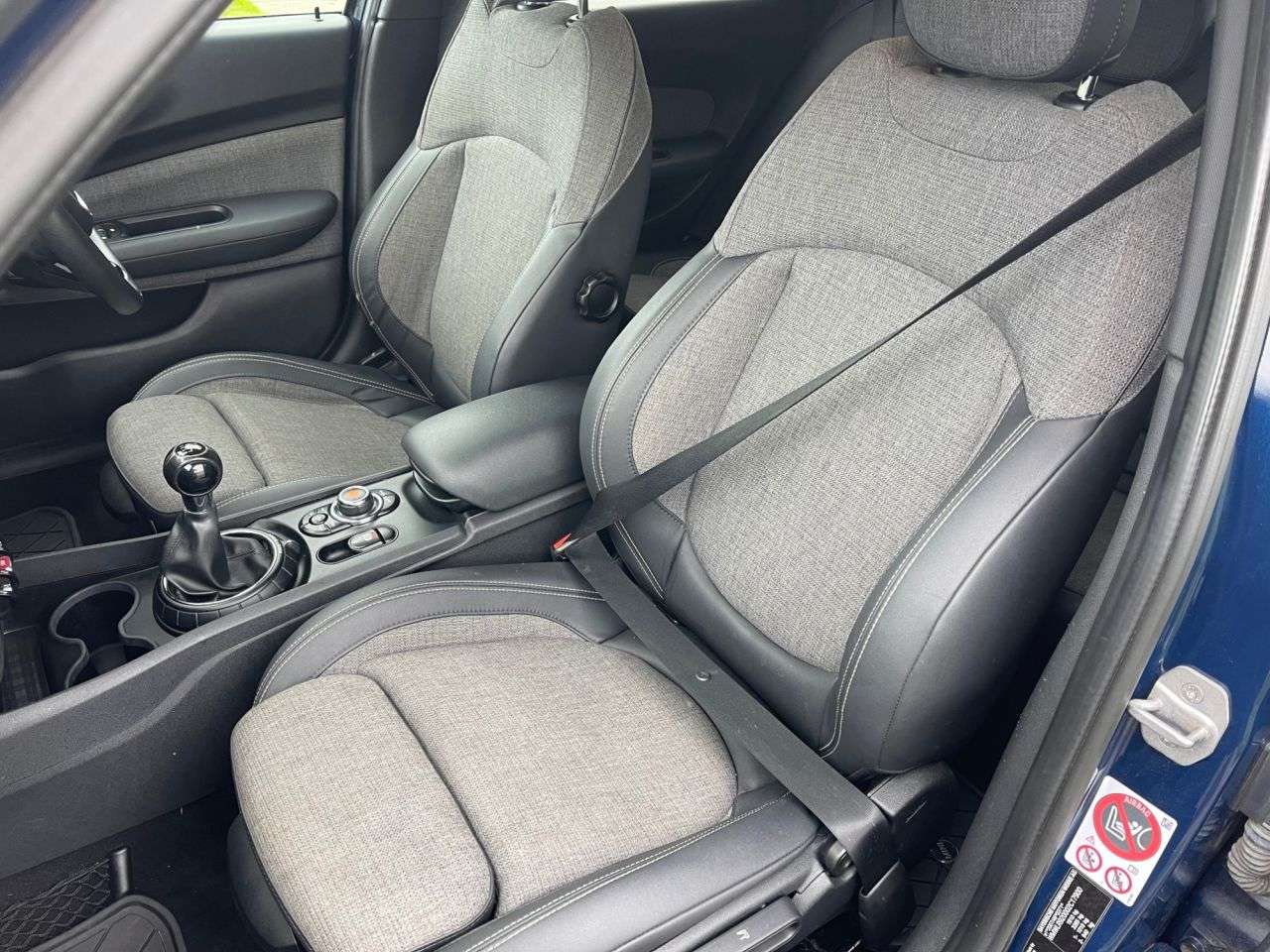 2016 MINI CLUBMAN 2016 MINI CLUBMAN