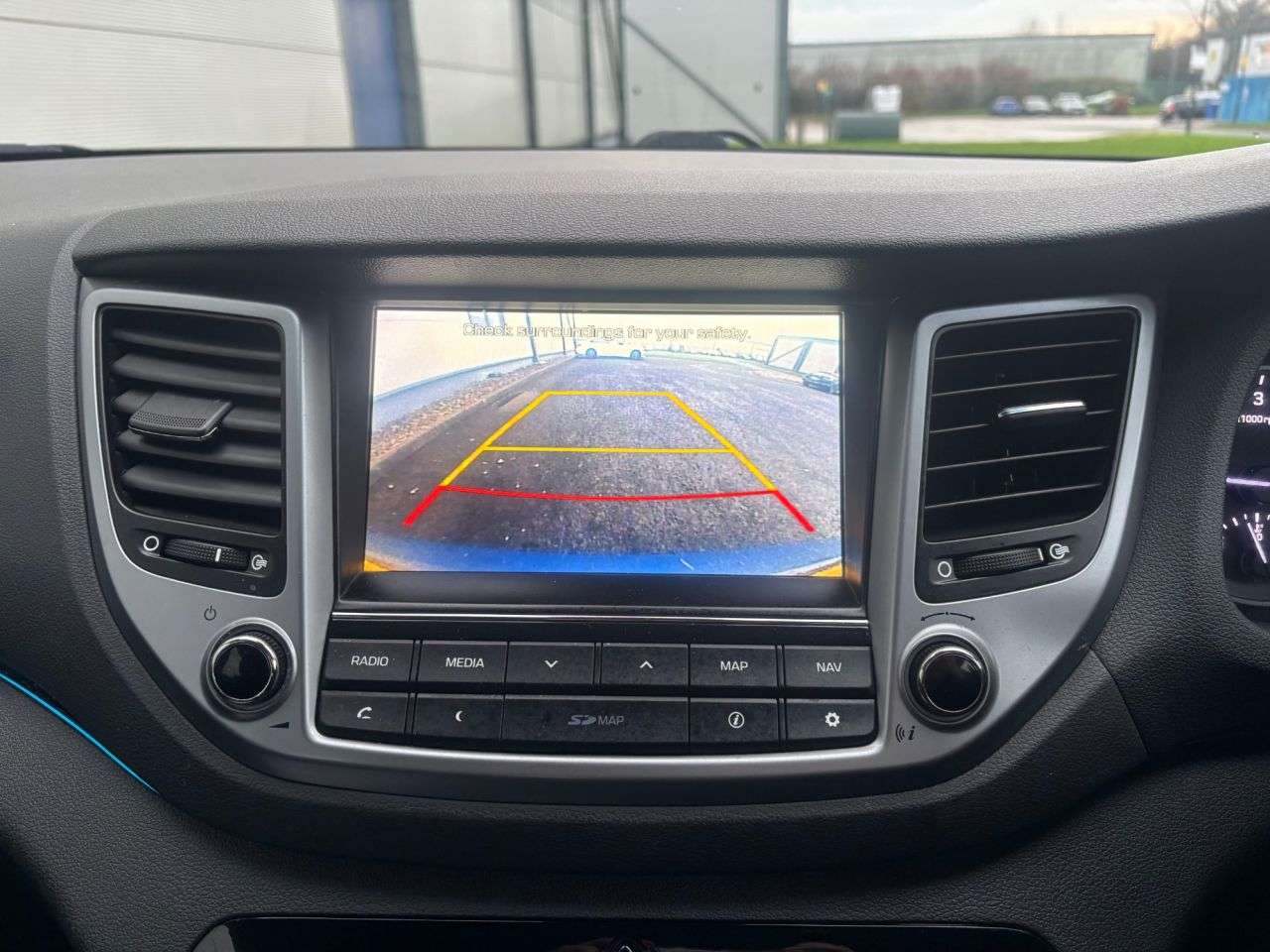 A 2016 HYUNDAI TUCSON 1.7 CRDi Blue Drive SE Nav SUV 5dr Diesel Manual Euro 6 (s/s) (116 ps) HEAT A 2016 HYUNDAI TUCSON 1.7 CRDi Blue Drive SE Nav SUV 5dr Diesel Manual Euro 6 (s/s) (116 ps) HEAT