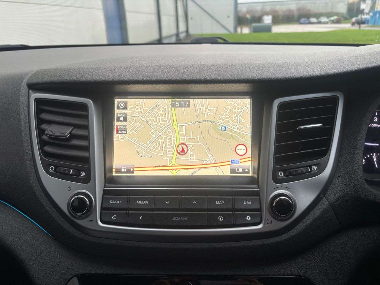 A 2016 HYUNDAI TUCSON 1.7 CRDi Blue Drive SE Nav SUV 5dr Diesel Manual Euro 6 (s/s) (116 ps) HEAT A 2016 HYUNDAI TUCSON 1.7 CRDi Blue Drive SE Nav SUV 5dr Diesel Manual Euro 6 (s/s) (116 ps) HEAT