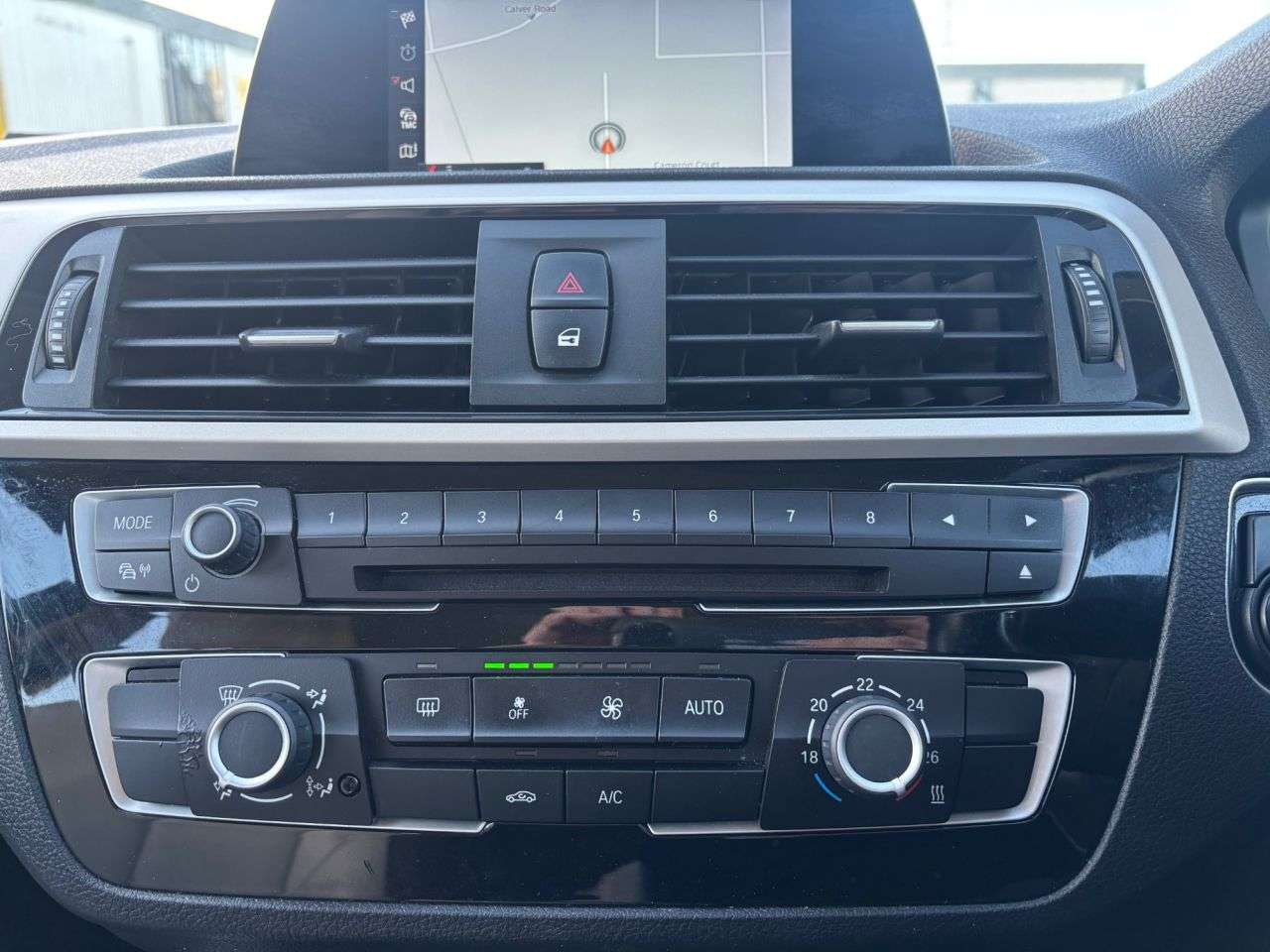 A 2018 BMW 1 SERIES 1.5 116d SE Business Hatchback 5dr Diesel Manual Euro 6 (s/s) (116 ps) PARK A 2018 BMW 1 SERIES 1.5 116d SE Business Hatchback 5dr Diesel Manual Euro 6 (s/s) (116 ps) PARK