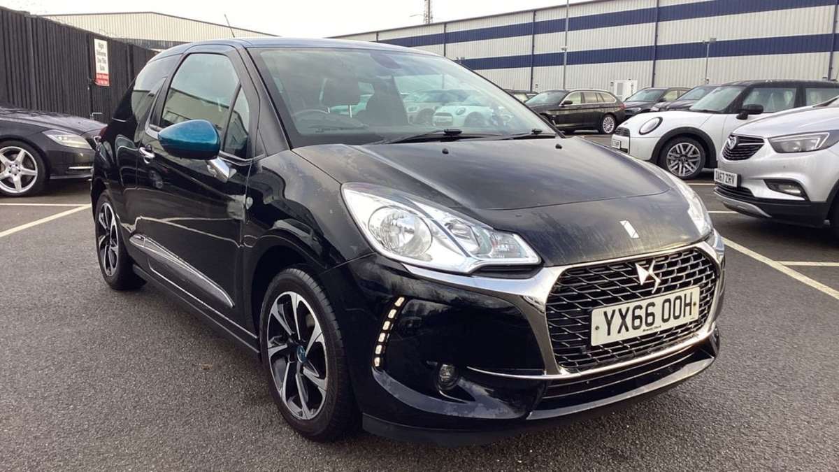 Check out this Ds Automobiles Ds 3 2016 Petrol Manual