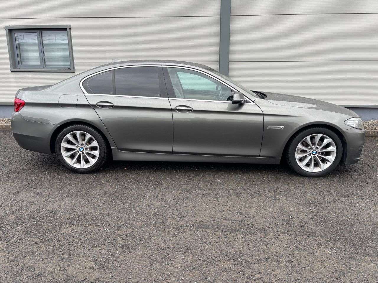 0 BMW 5 SERIES 0 BMW 5 SERIES