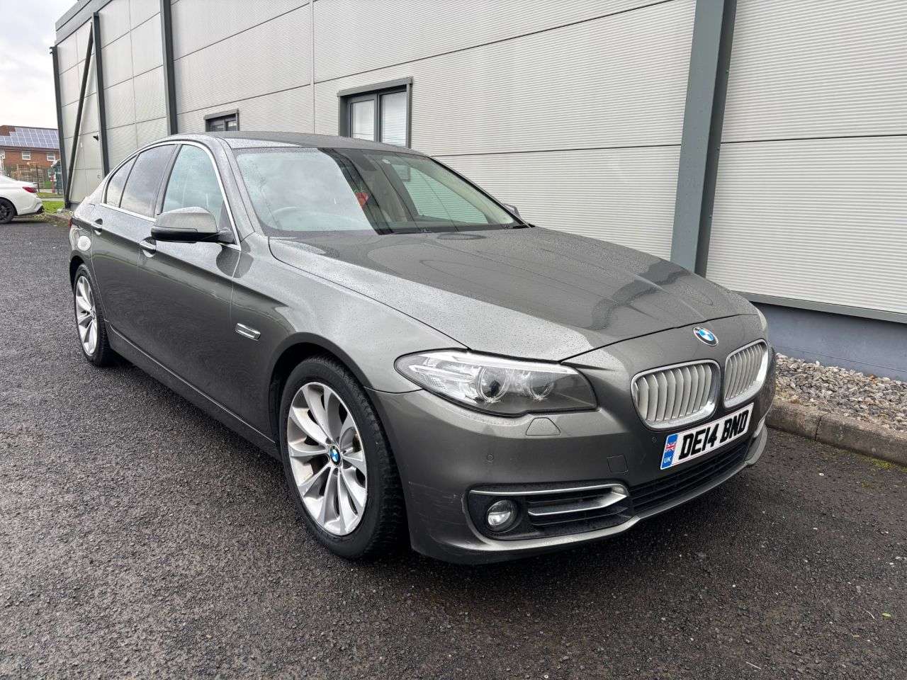 A 0 BMW 5 SERIES 2.0 520d Modern Saloon 4dr Diesel Auto Euro 6 (s/s) (184 ps) HEATED ELECTRI A 0 BMW 5 SERIES 2.0 520d Modern Saloon 4dr Diesel Auto Euro 6 (s/s) (184 ps) HEATED ELECTRI