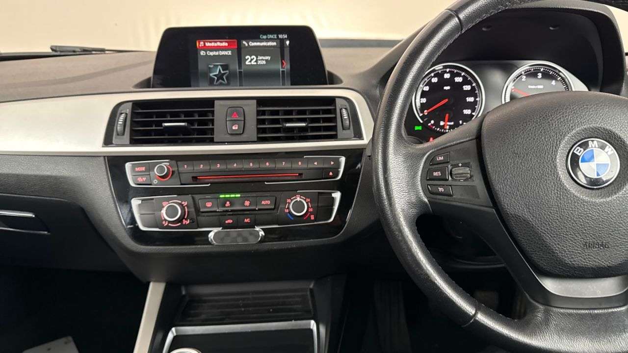 2018 BMW 1 SERIES 2018 BMW 1 SERIES