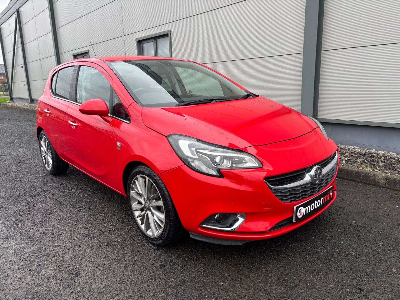 A 2016 VAUXHALL CORSA 1.4i ecoFLEX Elite Hatchback 5dr Petrol Auto Euro 6 (90 ps) FRONT AND REAR A 2016 VAUXHALL CORSA 1.4i ecoFLEX Elite Hatchback 5dr Petrol Auto Euro 6 (90 ps) FRONT AND REAR