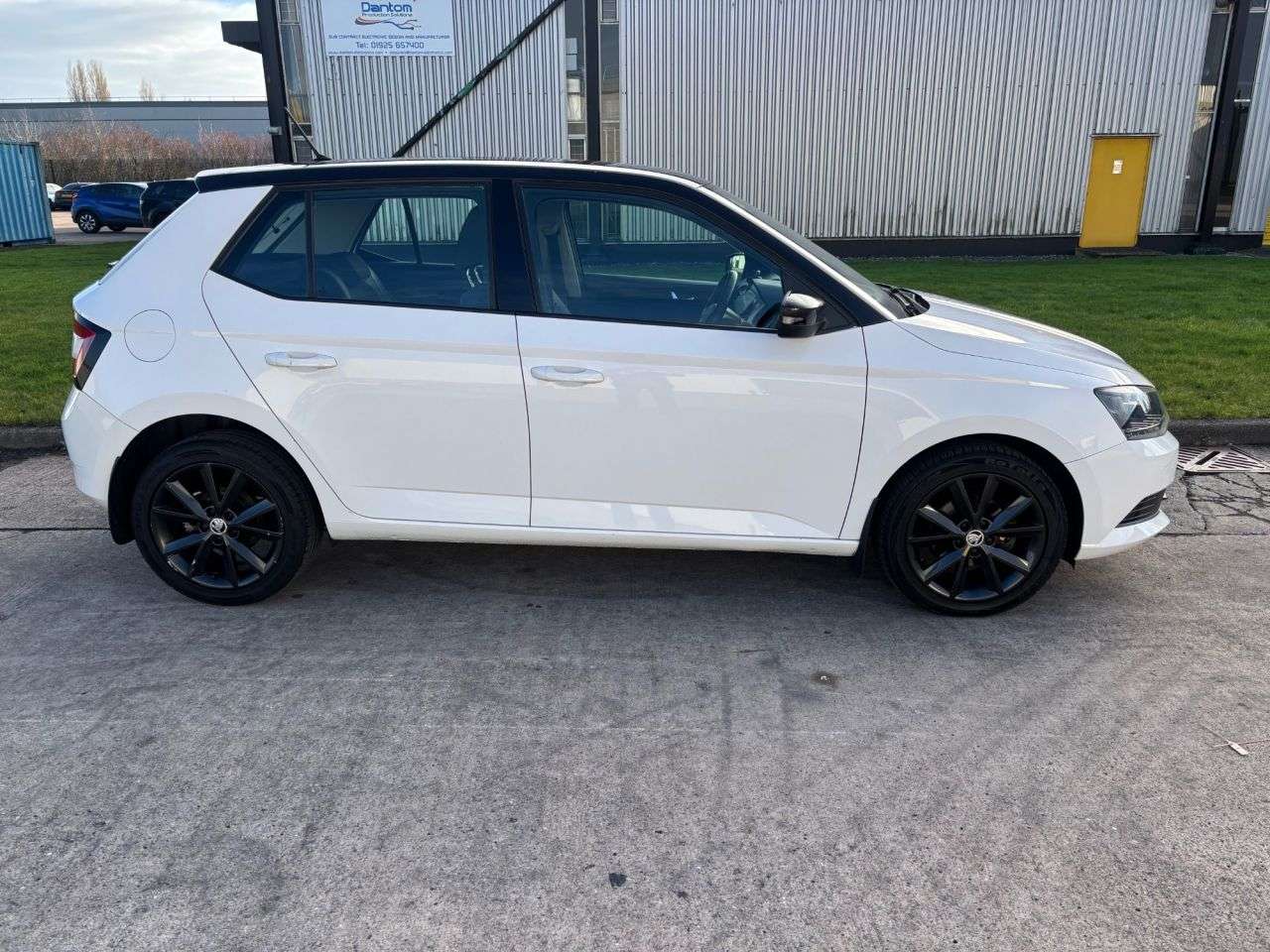 0 SKODA FABIA 0 SKODA FABIA