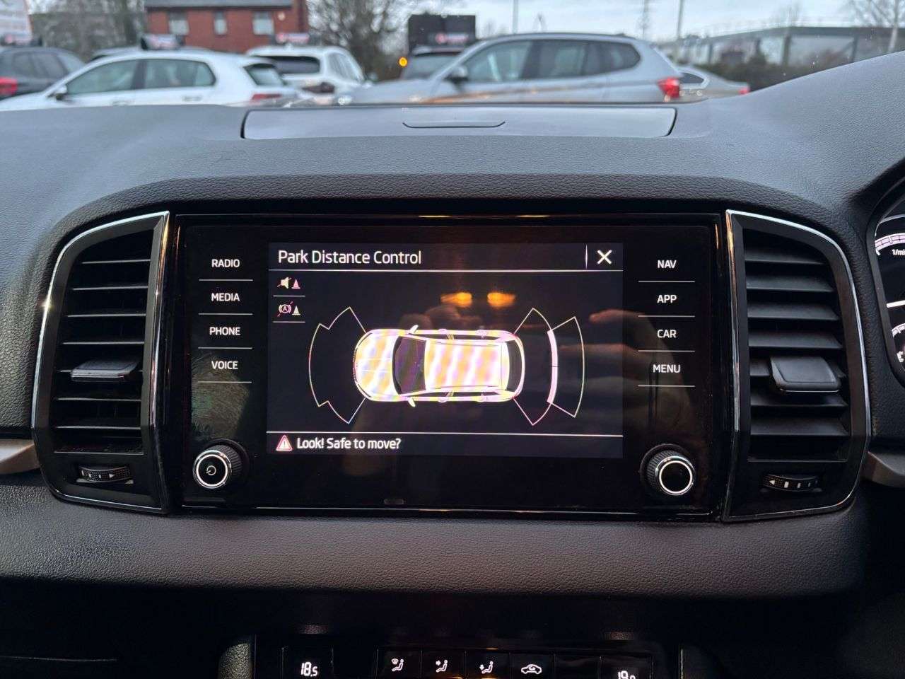 A 2021 SKODA KAROQ 1.5 TSI ACT SE Technology SUV 5dr Petrol Manual Euro 6 (s/s) (150 ps) APPLE A 2021 SKODA KAROQ 1.5 TSI ACT SE Technology SUV 5dr Petrol Manual Euro 6 (s/s) (150 ps) APPLE