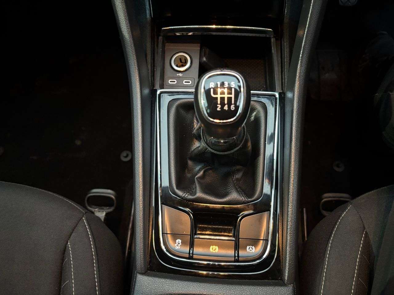 2021 SKODA KAROQ 2021 SKODA KAROQ