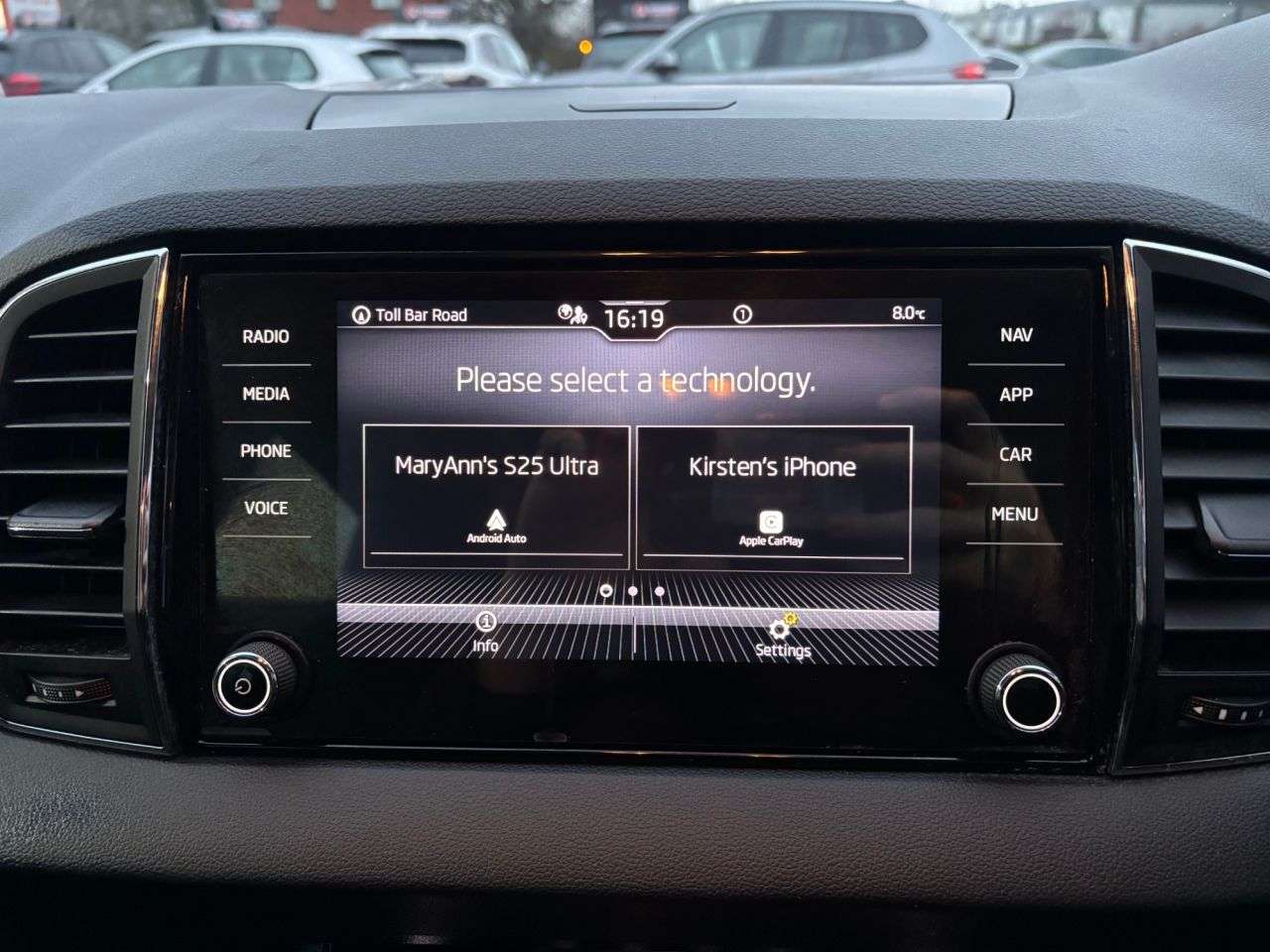 2021 SKODA KAROQ 2021 SKODA KAROQ