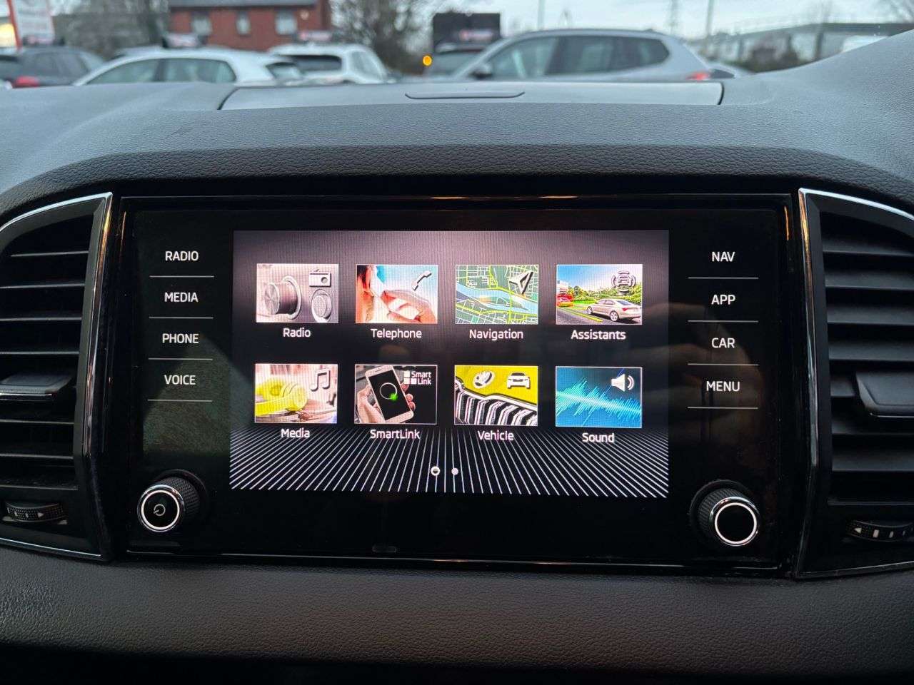 A 2021 SKODA KAROQ 1.5 TSI ACT SE Technology SUV 5dr Petrol Manual Euro 6 (s/s) (150 ps) APPLE A 2021 SKODA KAROQ 1.5 TSI ACT SE Technology SUV 5dr Petrol Manual Euro 6 (s/s) (150 ps) APPLE