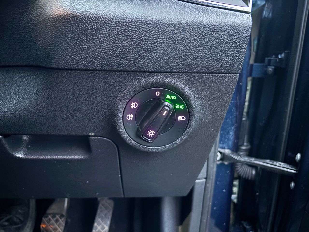 2021 SKODA KAROQ 2021 SKODA KAROQ