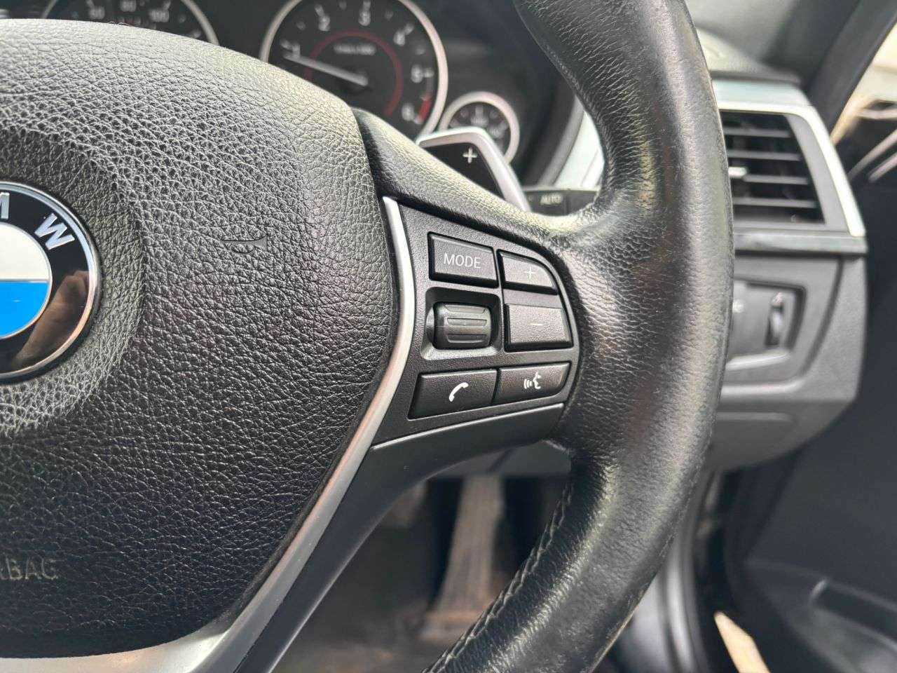 2017 BMW 3 SERIES 2017 BMW 3 SERIES