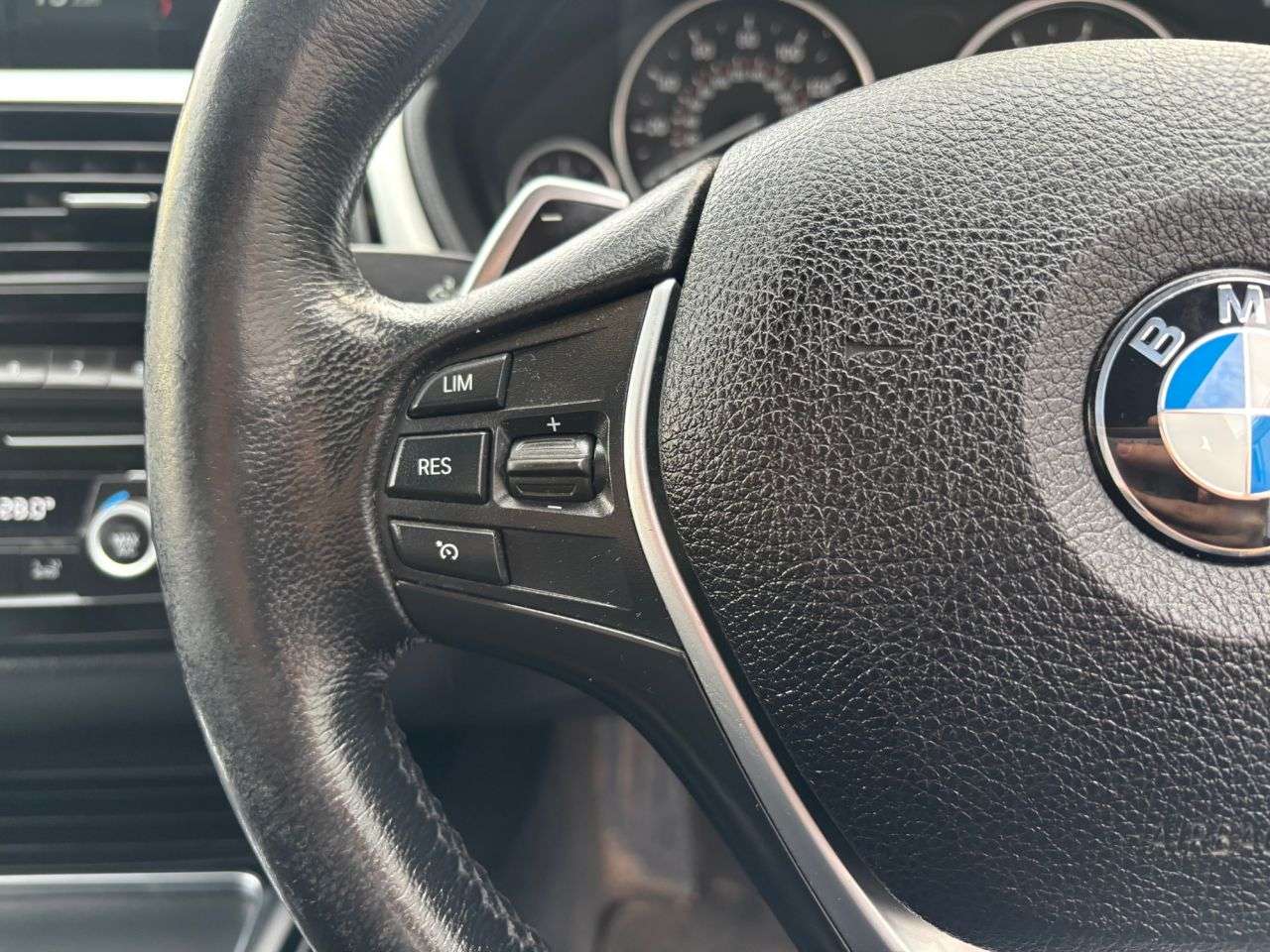 2017 BMW 3 SERIES 2017 BMW 3 SERIES