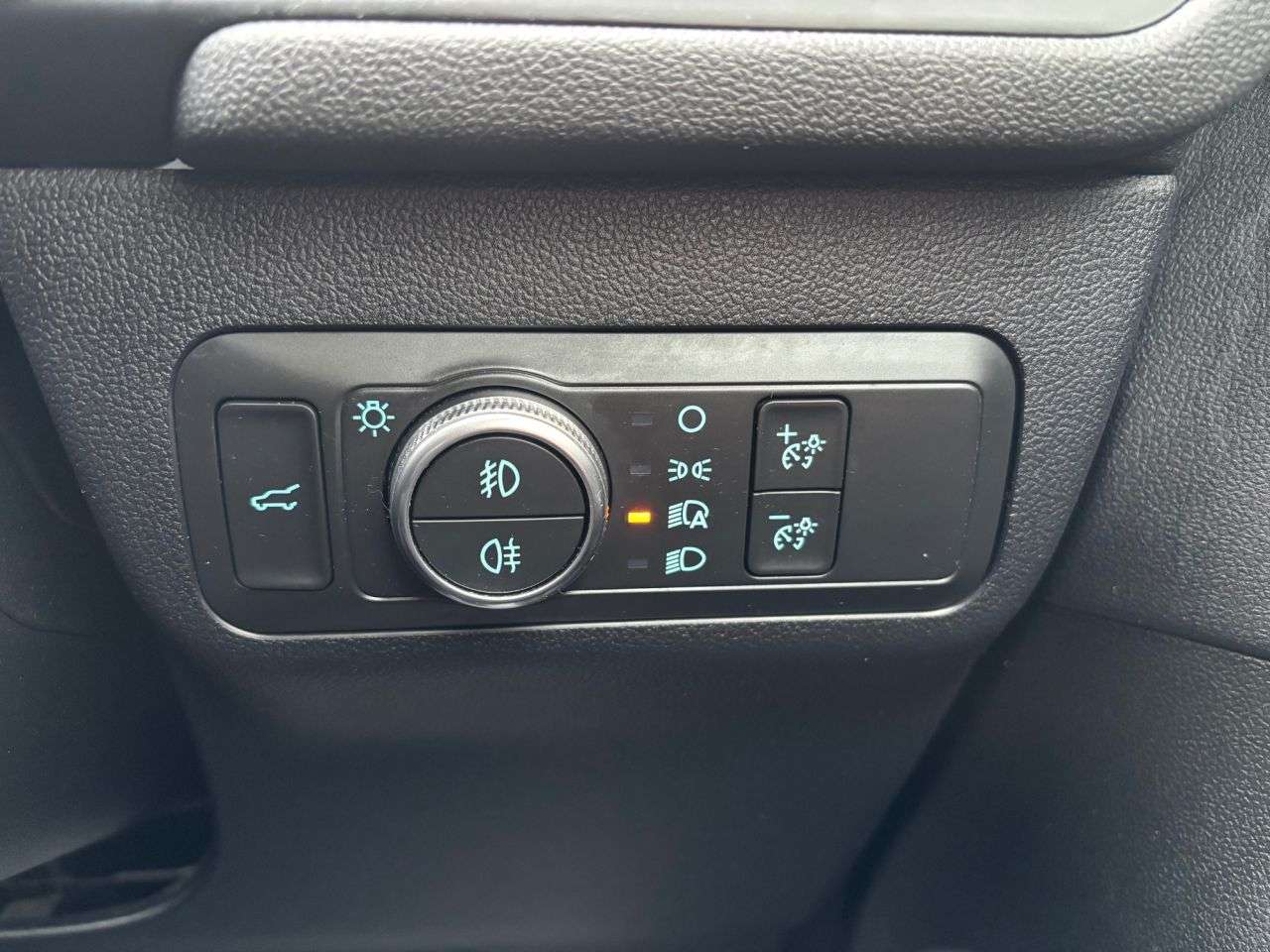 0 FORD KUGA 0 FORD KUGA