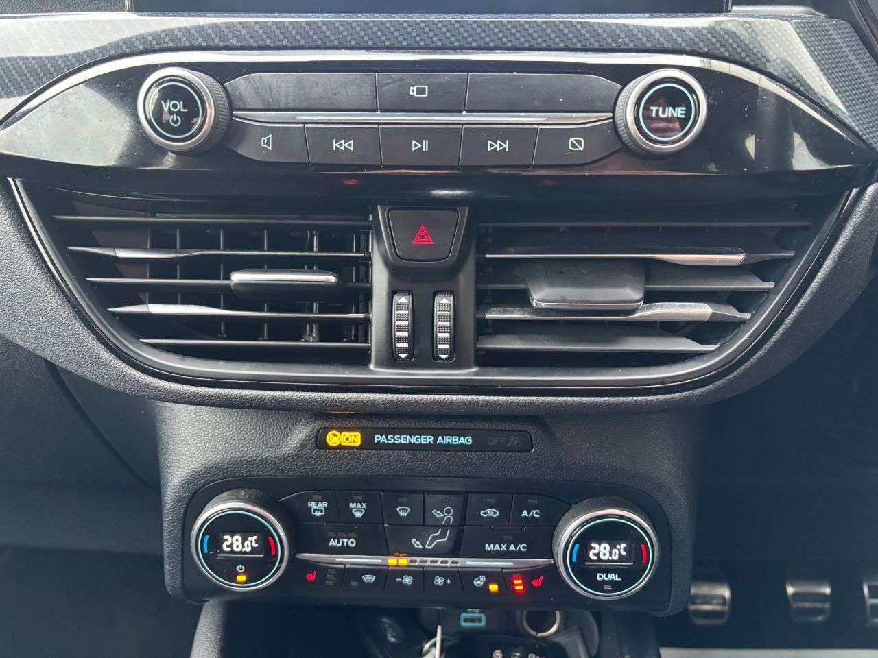 0 FORD KUGA 0 FORD KUGA