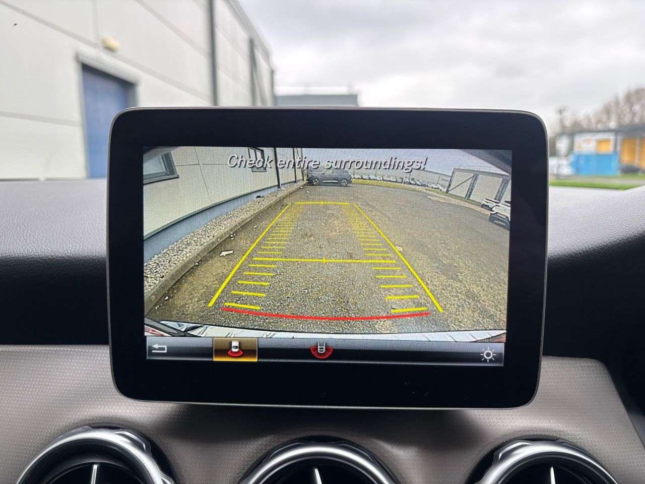 A 2018 MERCEDES-BENZ GLA 1.6 GLA180 Urban Edition SUV 5dr Petrol 7G-DCT Euro 6 (s/s) (122 ps) DUAL Z A 2018 MERCEDES-BENZ GLA 1.6 GLA180 Urban Edition SUV 5dr Petrol 7G-DCT Euro 6 (s/s) (122 ps) DUAL Z