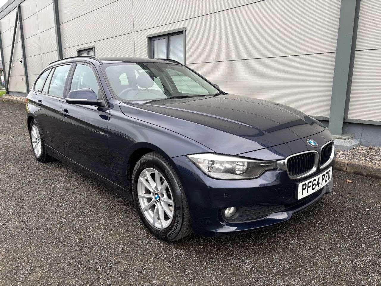 A 2015 BMW 3 SERIES 2.0 320d ED EfficientDynamics Business Touring 5dr Diesel Auto Euro 5 (s/s) A 2015 BMW 3 SERIES 2.0 320d ED EfficientDynamics Business Touring 5dr Diesel Auto Euro 5 (s/s)