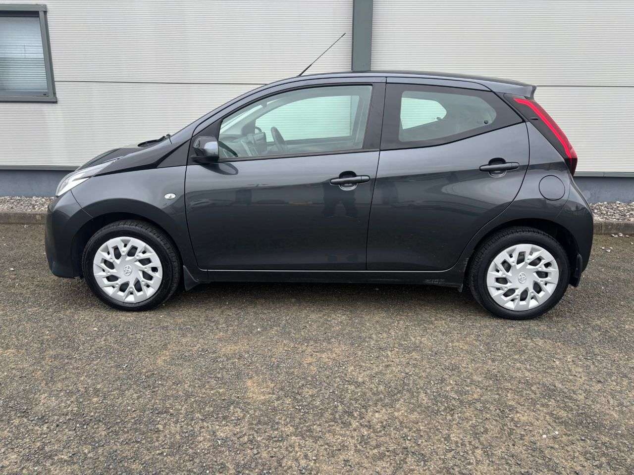 2021 TOYOTA AYGO 2021 TOYOTA AYGO