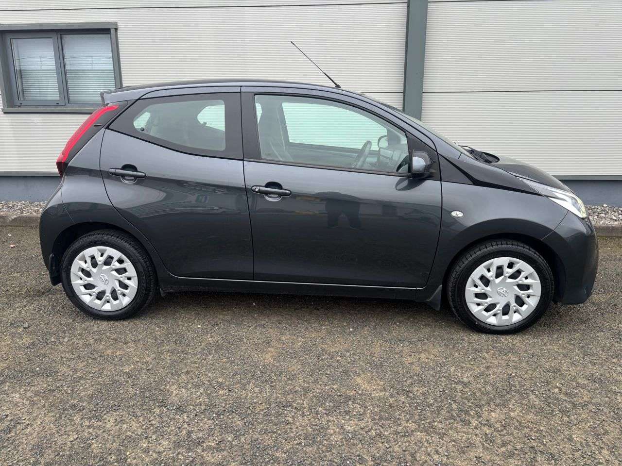 2021 TOYOTA AYGO 2021 TOYOTA AYGO