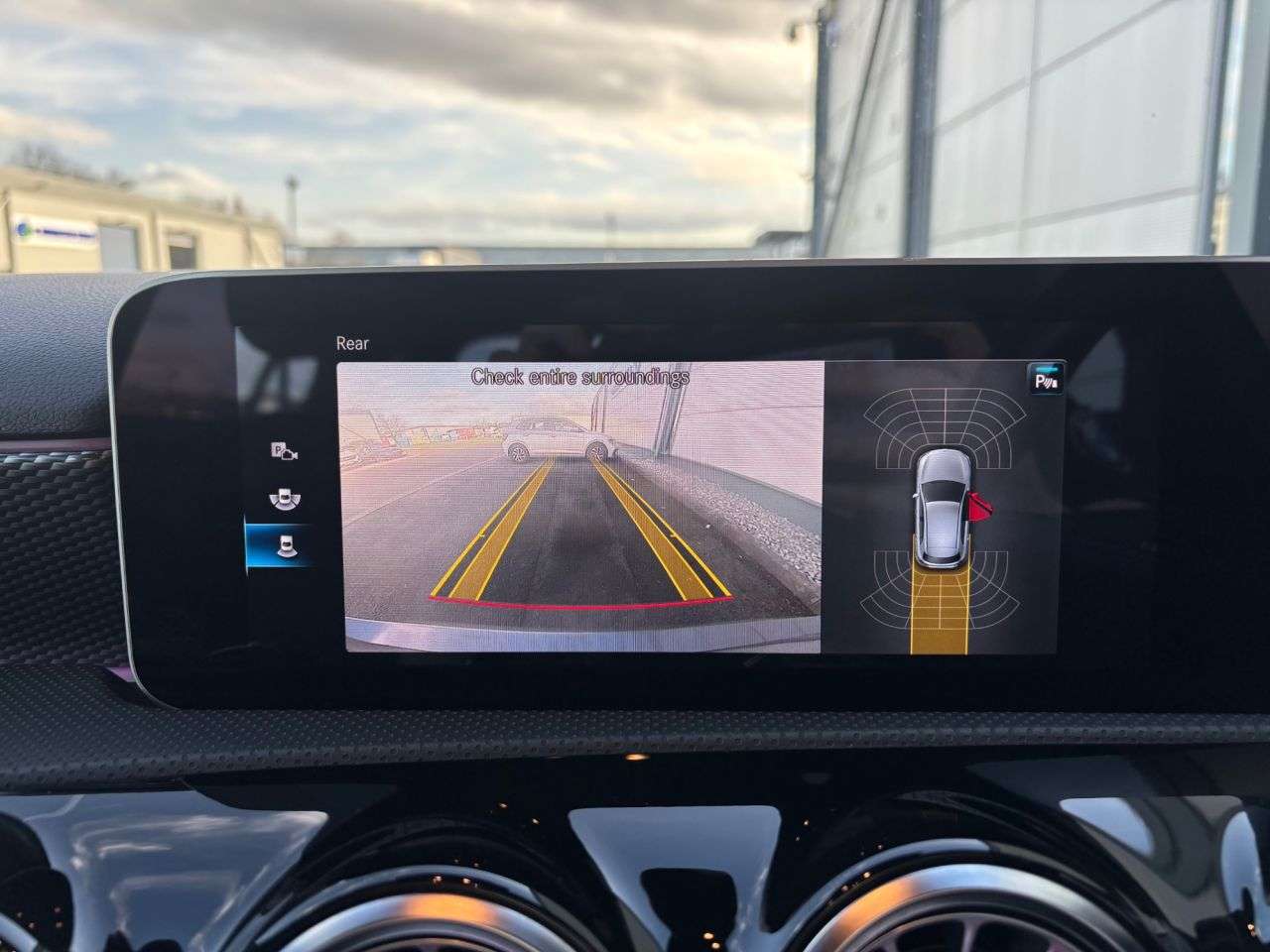 A 2019 MERCEDES A-CLASS A 180 D SPORT PREMIUM A 2019 MERCEDES A-CLASS A 180 D SPORT PREMIUM