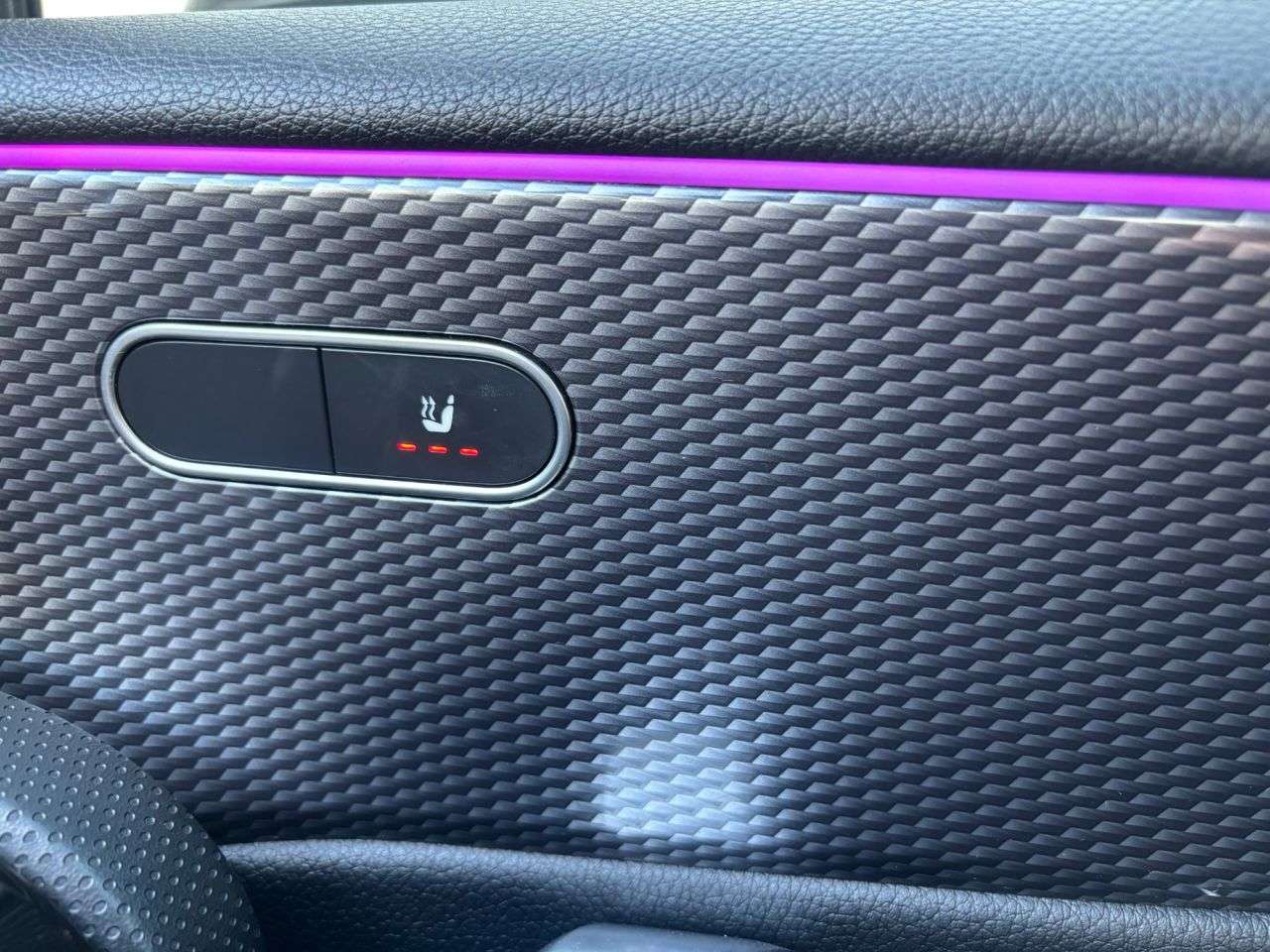 A 2019 MERCEDES A-CLASS A 180 D SPORT PREMIUM A 2019 MERCEDES A-CLASS A 180 D SPORT PREMIUM