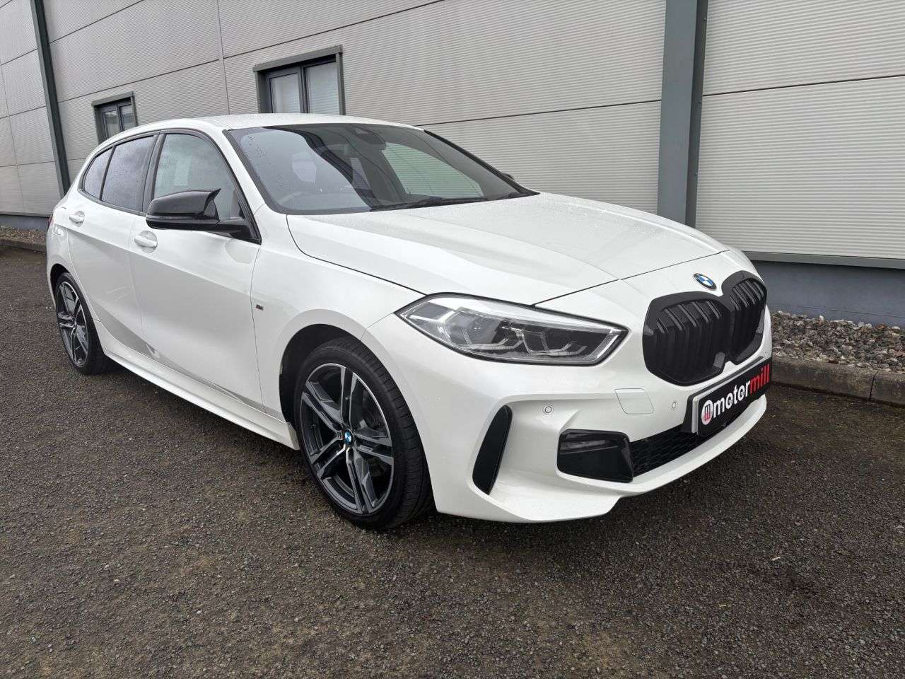 A 2020 BMW 1 SERIES 1.5 118i M Sport Hatchback 5dr Petrol Manual Euro 6 (s/s) (140 ps) HEATED S A 2020 BMW 1 SERIES 1.5 118i M Sport Hatchback 5dr Petrol Manual Euro 6 (s/s) (140 ps) HEATED S