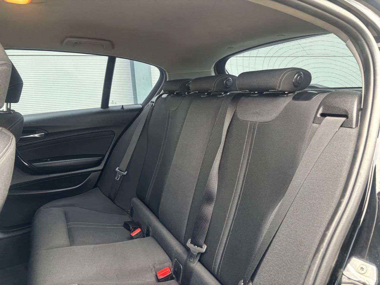 A 2018 BMW 1 SERIES 2.0 118d Sport Hatchback 5dr Diesel Manual Euro 6 (s/s) (150 ps) A 2018 BMW 1 SERIES 2.0 118d Sport Hatchback 5dr Diesel Manual Euro 6 (s/s) (150 ps)