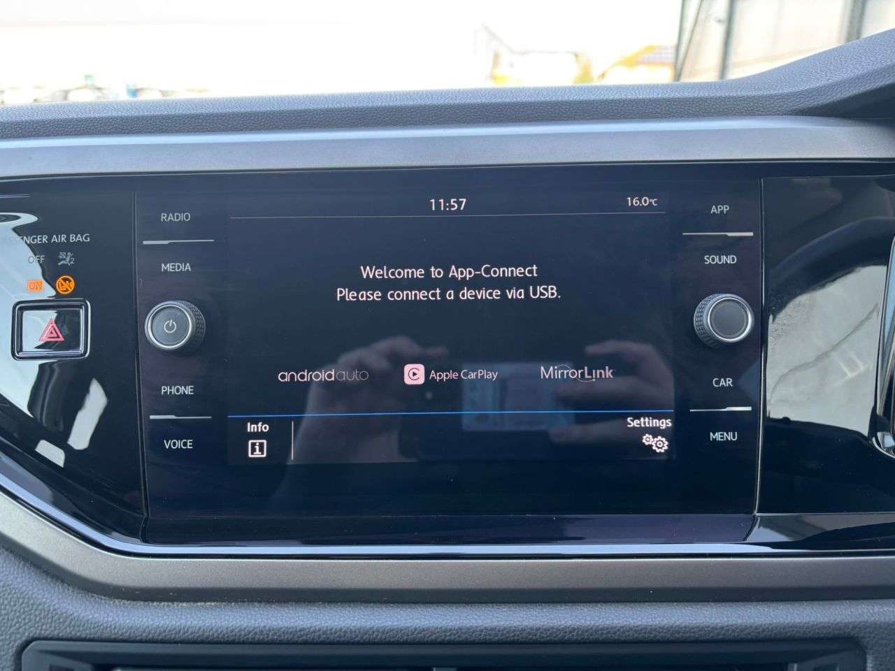 A 2020 VOLKSWAGEN POLO 1.0 EVO Match Hatchback 5dr Petrol Manual Euro 6 (s/s) (80 ps) FRONT AND RE A 2020 VOLKSWAGEN POLO 1.0 EVO Match Hatchback 5dr Petrol Manual Euro 6 (s/s) (80 ps) FRONT AND RE