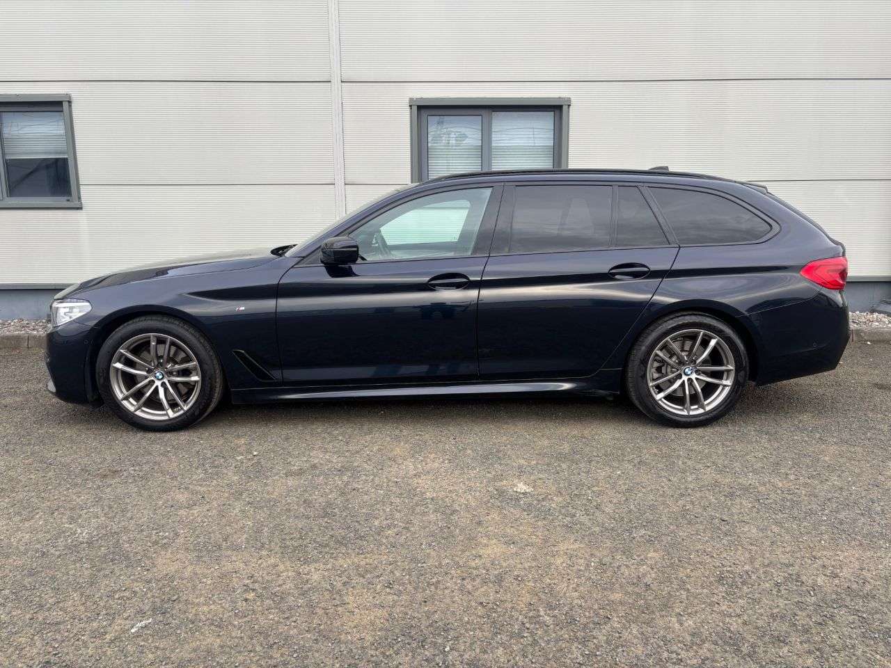 2019 BMW 5 SERIES 2019 BMW 5 SERIES