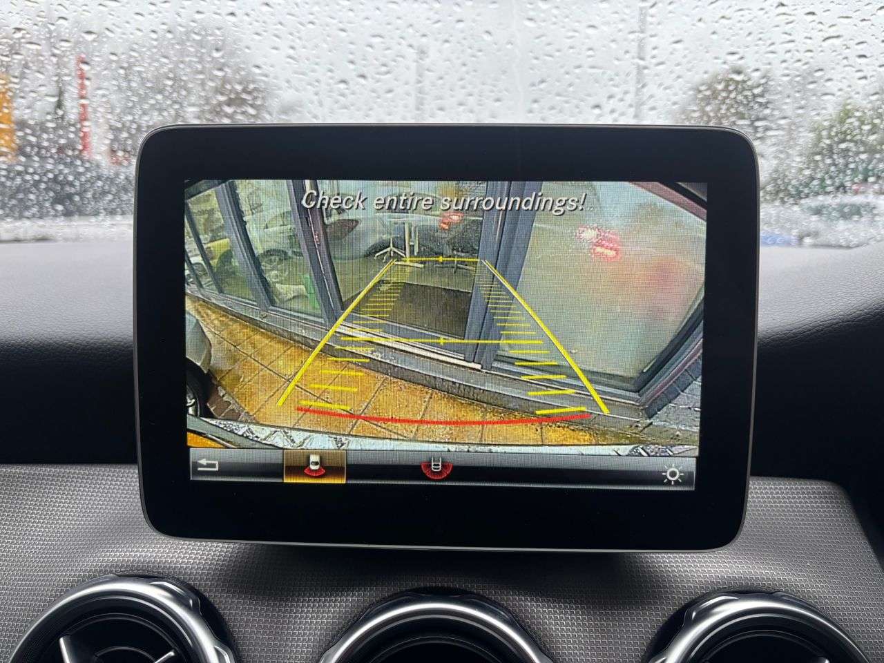 A 2019 MERCEDES-BENZ GLA 1.6 GLA180 GPF Urban Edition SUV 5dr Petrol 7G-DCT Euro 6 (s/s) (122 ps) RE A 2019 MERCEDES-BENZ GLA 1.6 GLA180 GPF Urban Edition SUV 5dr Petrol 7G-DCT Euro 6 (s/s) (122 ps) RE