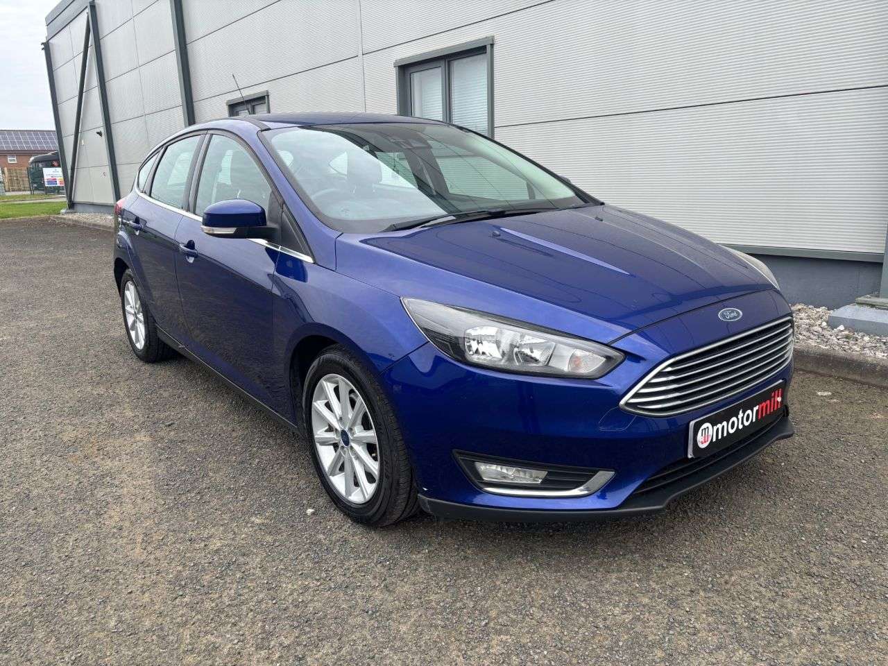 A 2015 FORD FOCUS 1.0T EcoBoost Titanium Hatchback 5dr Petrol Manual Euro 6 (s/s) (125 ps) TO A 2015 FORD FOCUS 1.0T EcoBoost Titanium Hatchback 5dr Petrol Manual Euro 6 (s/s) (125 ps) TO