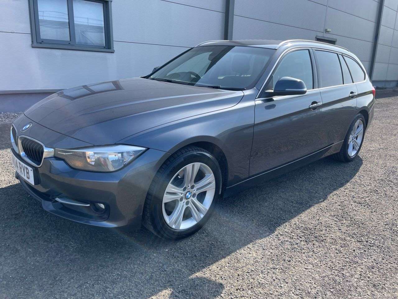 A 2014 BMW 3 SERIES 2.0 320d Sport Touring 5dr Diesel Auto Euro 5 (s/s) (184 ps) £3535 WORTH OF A 2014 BMW 3 SERIES 2.0 320d Sport Touring 5dr Diesel Auto Euro 5 (s/s) (184 ps) £3535 WORTH OF