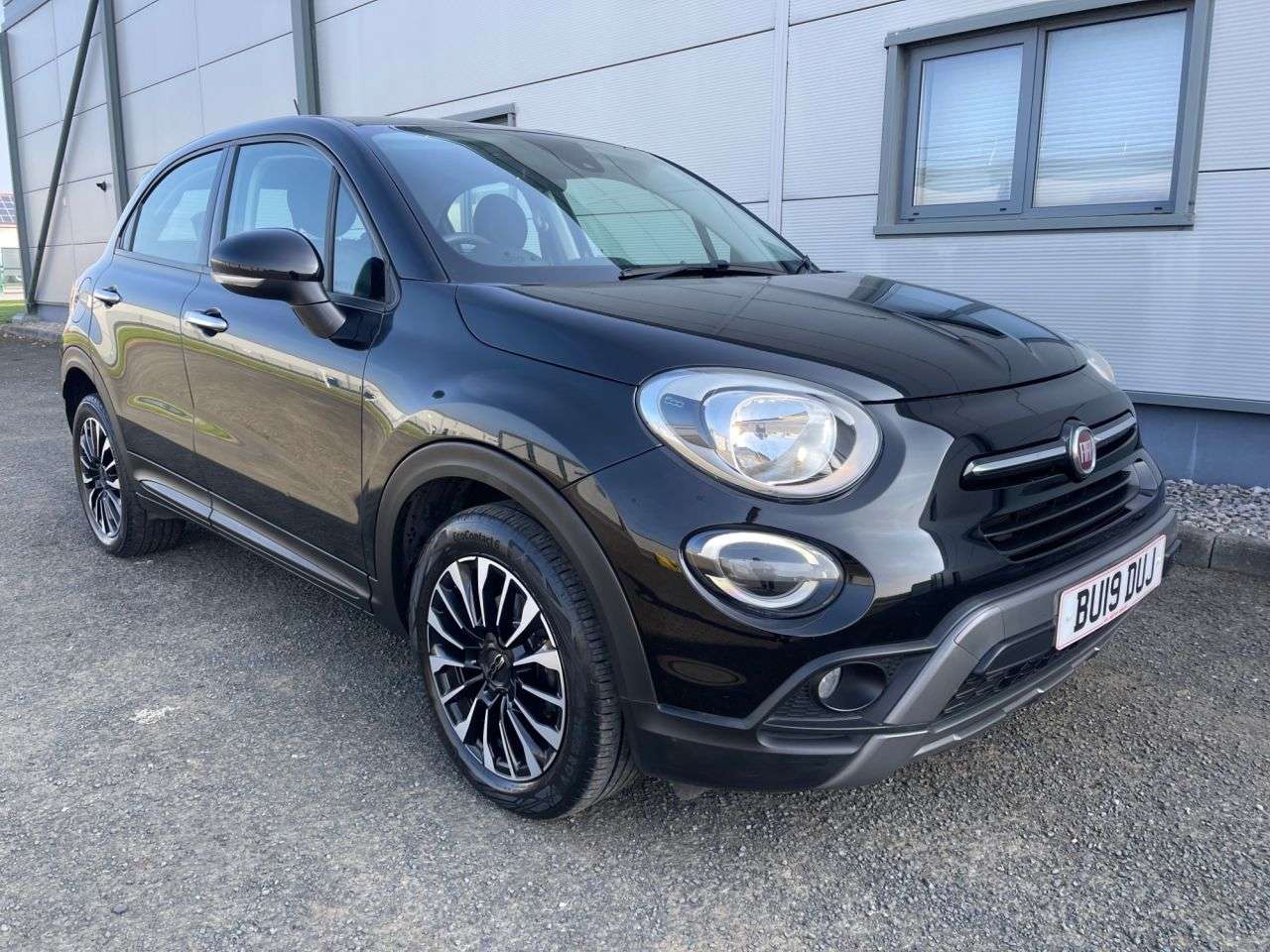 A 2019 FIAT 500X 1.0 FireFly Turbo MultiAir City Cross SUV 5dr Petrol Manual Euro 6 (s/s) (1 A 2019 FIAT 500X 1.0 FireFly Turbo MultiAir City Cross SUV 5dr Petrol Manual Euro 6 (s/s) (1