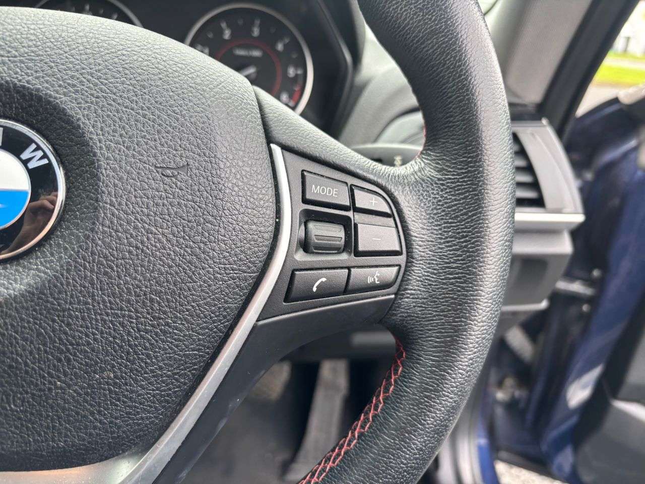 2017 BMW 1 SERIES 2017 BMW 1 SERIES