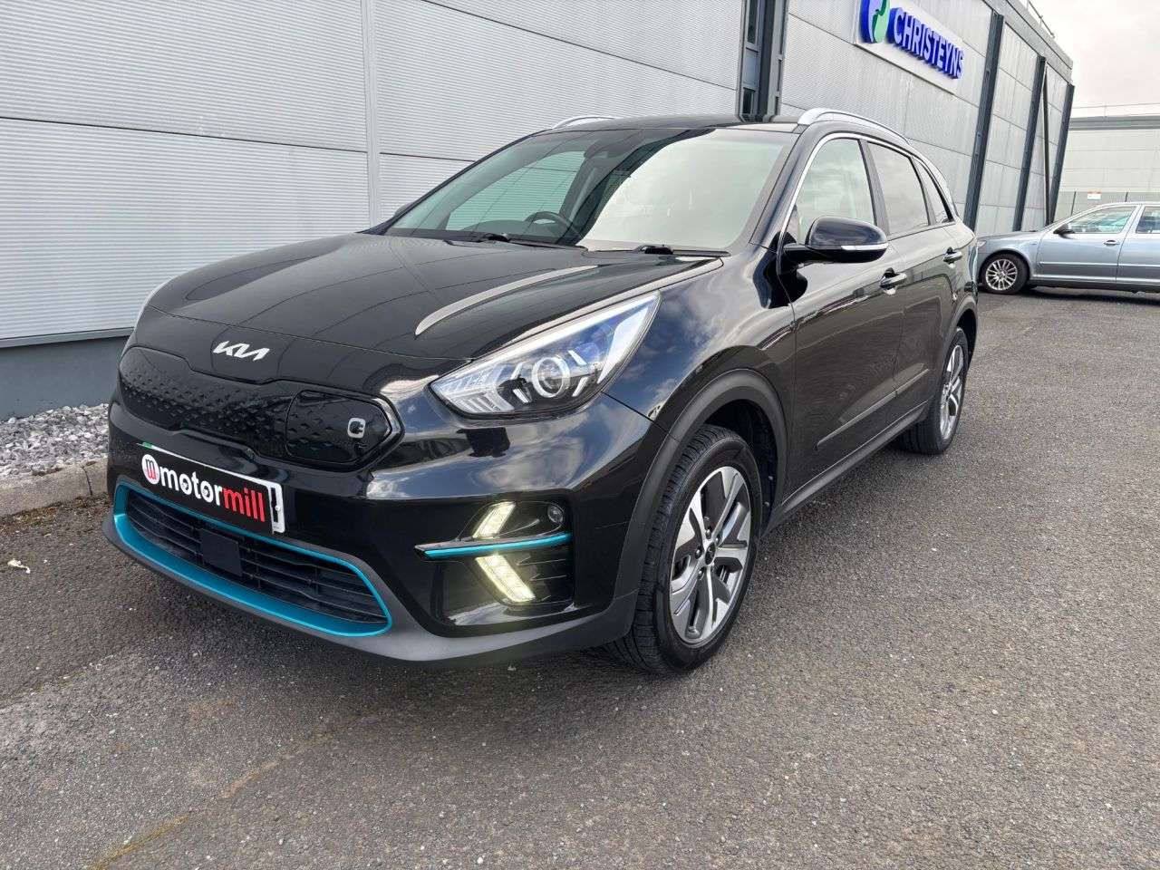 A 2022 KIA NIRO 39kWh 2 SUV 5dr Electric Auto (134 bhp) TOUCHSCREEN DISPLAY A 2022 KIA NIRO 39kWh 2 SUV 5dr Electric Auto (134 bhp) TOUCHSCREEN DISPLAY