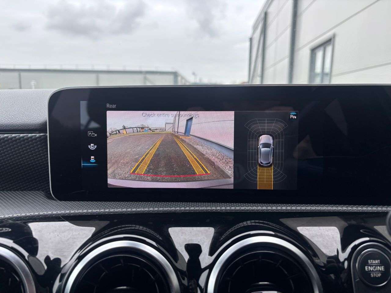 A 2018 MERCEDES-BENZ A-CLASS 1.5 A180d Sport (Executive) Hatchback 5dr Diesel 7G-DCT Euro 6 (s/s) (116 p A 2018 MERCEDES-BENZ A-CLASS 1.5 A180d Sport (Executive) Hatchback 5dr Diesel 7G-DCT Euro 6 (s/s) (116 p