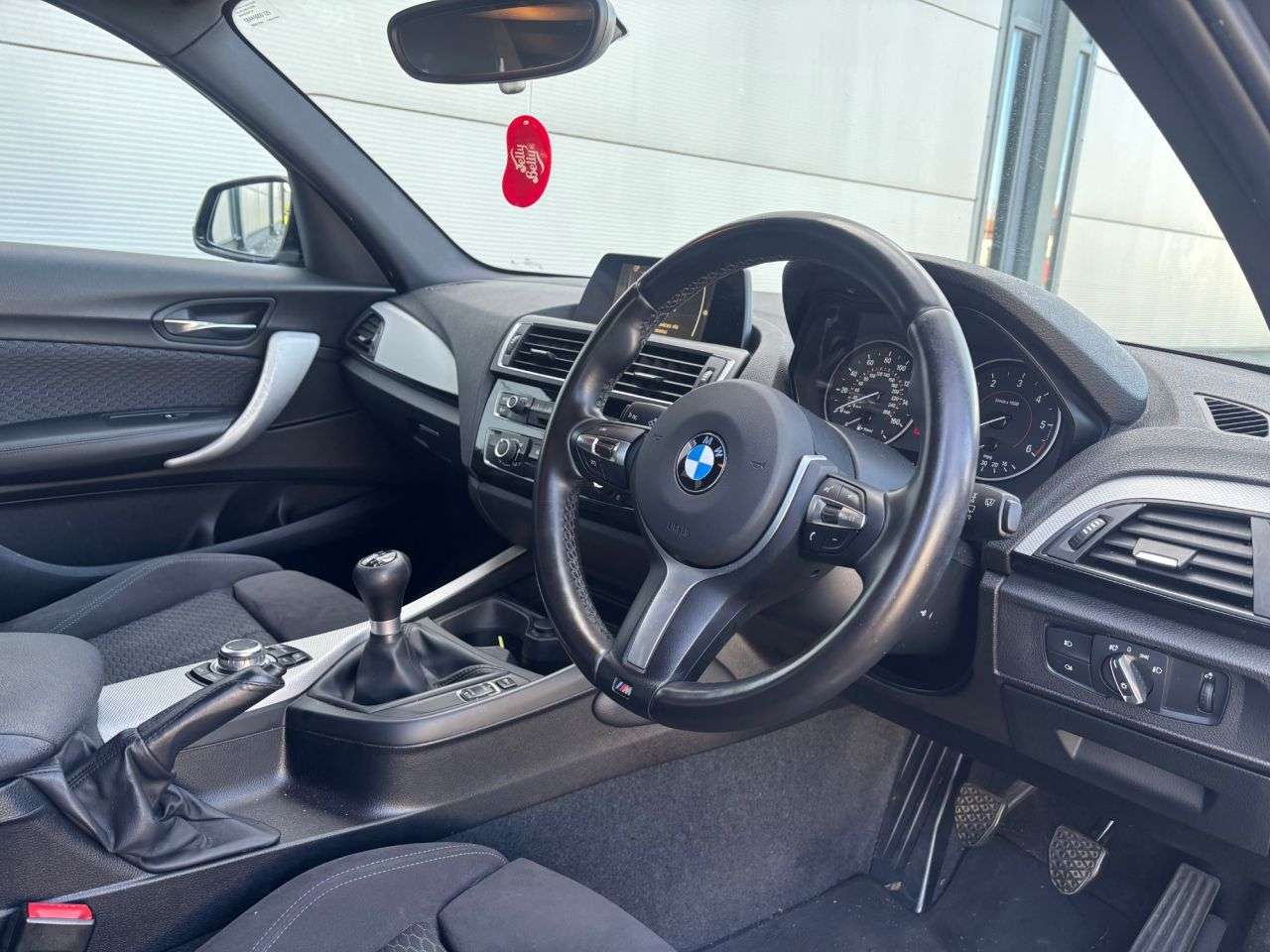 2017 BMW 1 SERIES 2017 BMW 1 SERIES