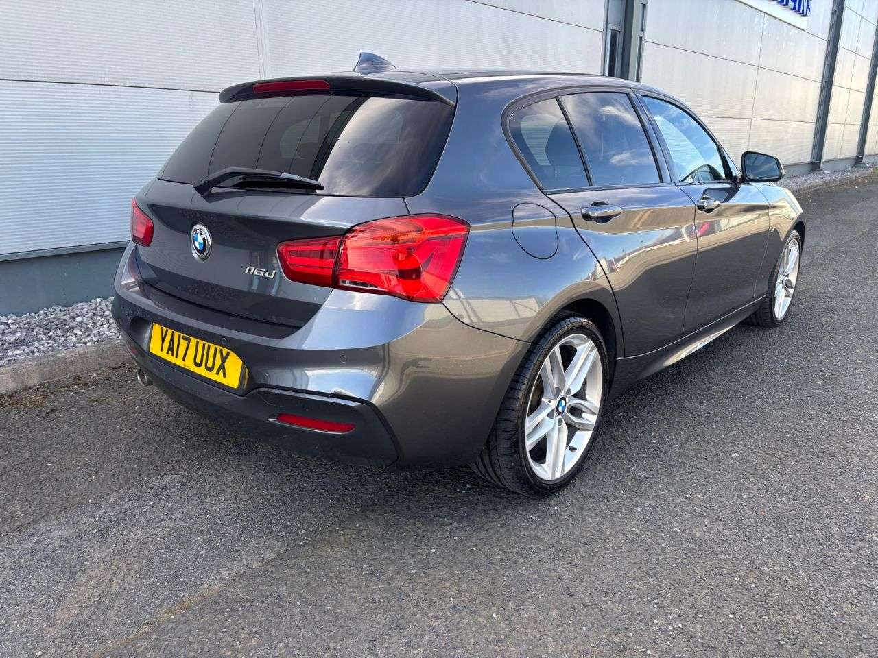 2017 BMW 1 SERIES 2017 BMW 1 SERIES